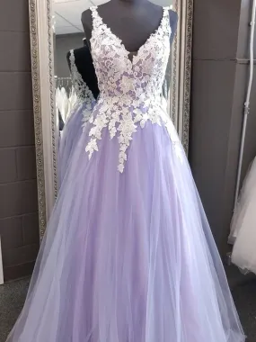 Elegant Purple Long A-line V-neck Sleeveless Backless Tulle Lace Formal Prom Dresses